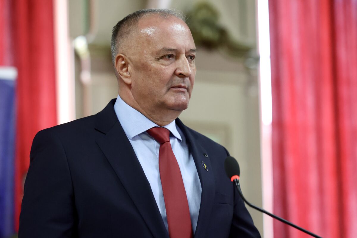 Slijedi li podnošenje inicijative za smjenu ministra Zukana Heleza?